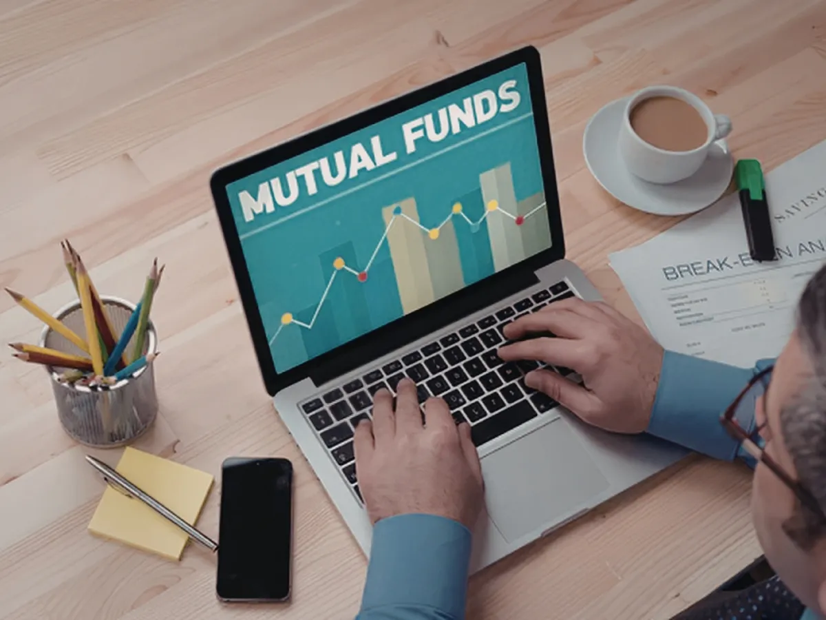 Beyond Hybrid Funds: निवेशकों में लोकप्रिय हो रही पोर्टफोलियो की नई रणनीति, हाइब्रिड फंड से आगे बन रहे मौके